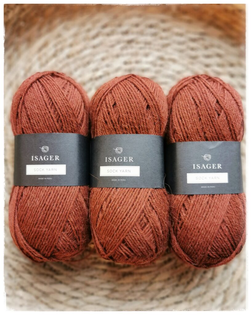 Isager Sock Yarn, <br>33 kuparinruskea
