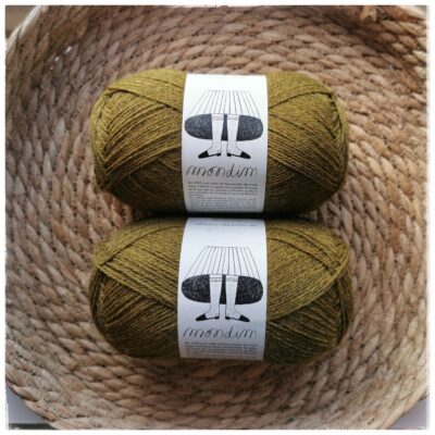 Mondim, C579 oliivinvihreä