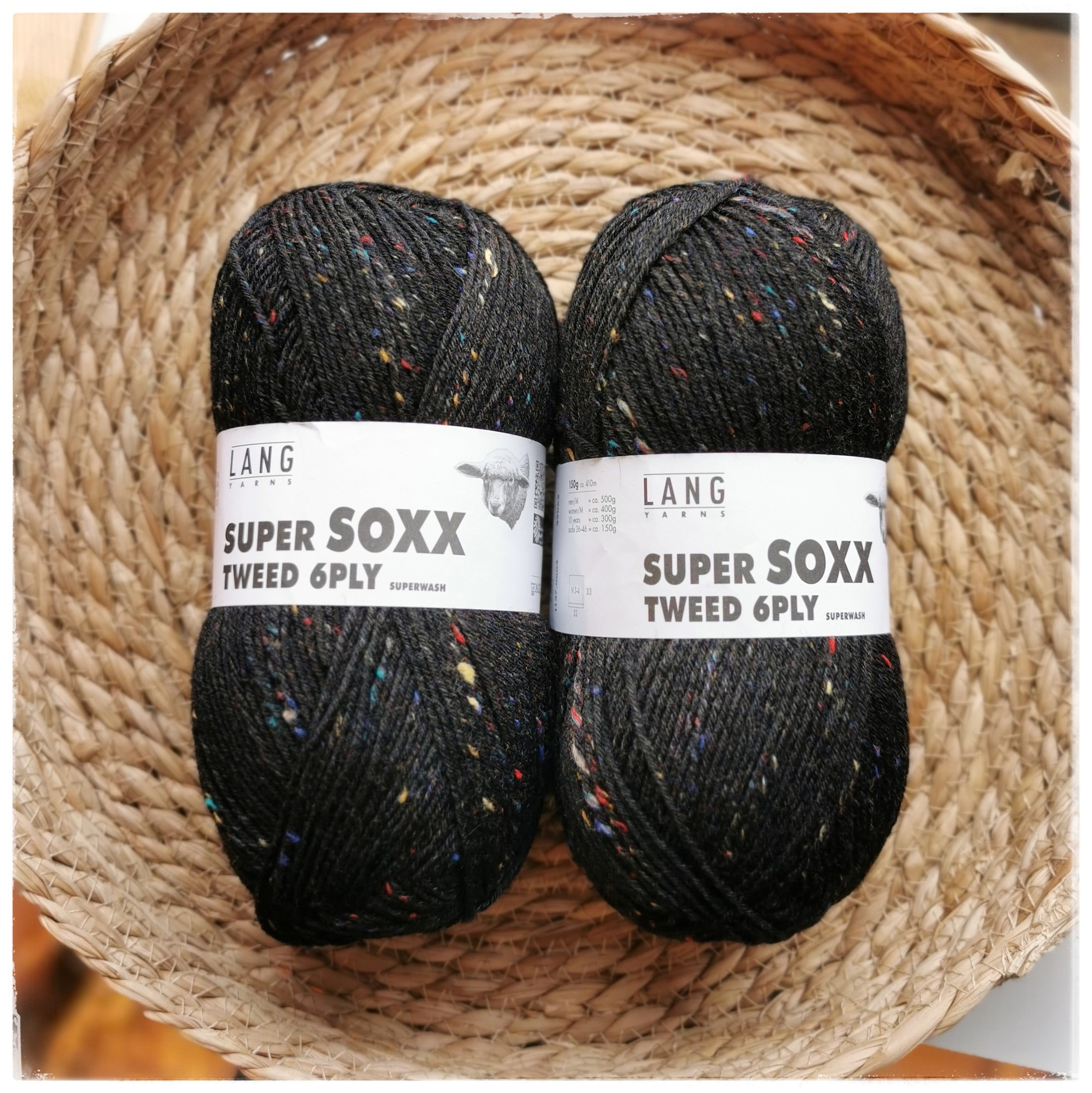 Super Soxx 6-ply Tweed, <br> 0004 musta
