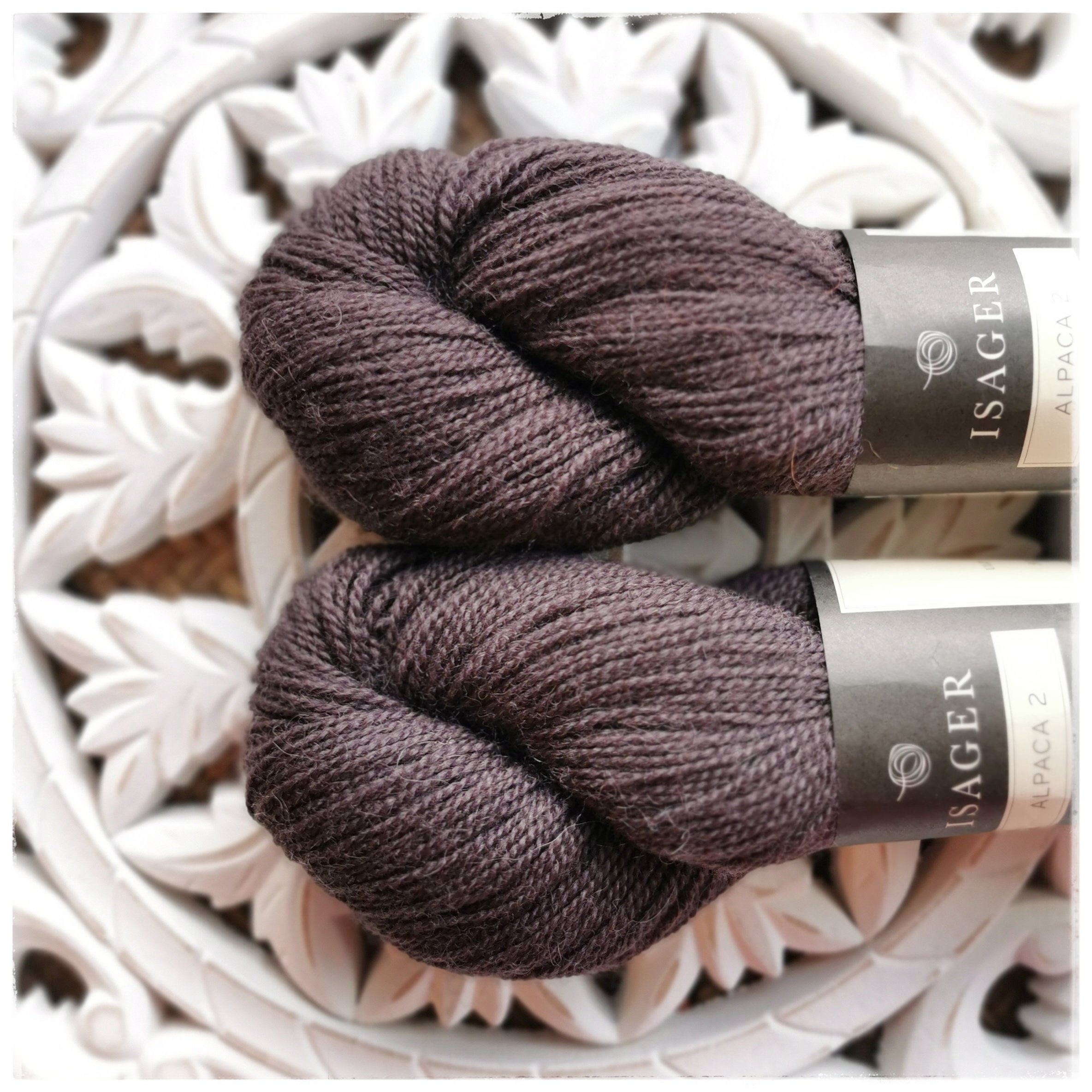Alpaca 2, violetinruskea (60)