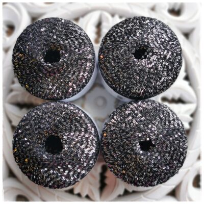 Paillettes, 0004 musta/hopea