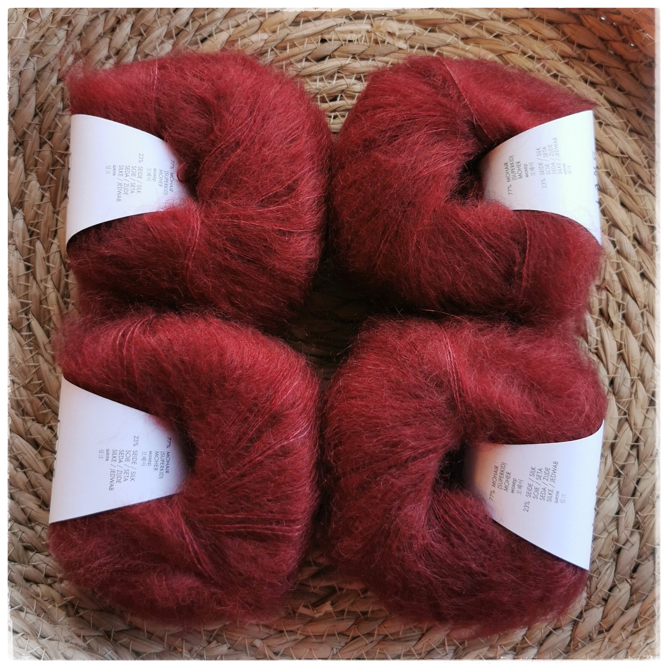 Mohair Luxe, <br>0162 verenpunainen