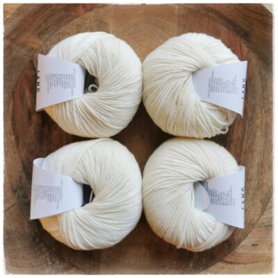 Merino120, <br>0002 luonnonvalkoinen