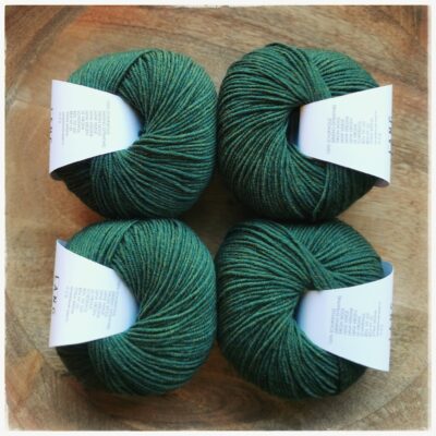 Merino120, <br>0398 metsänvihreä (M)