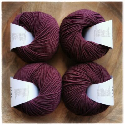 Merino120, <br>0390 tumma viininpunainen